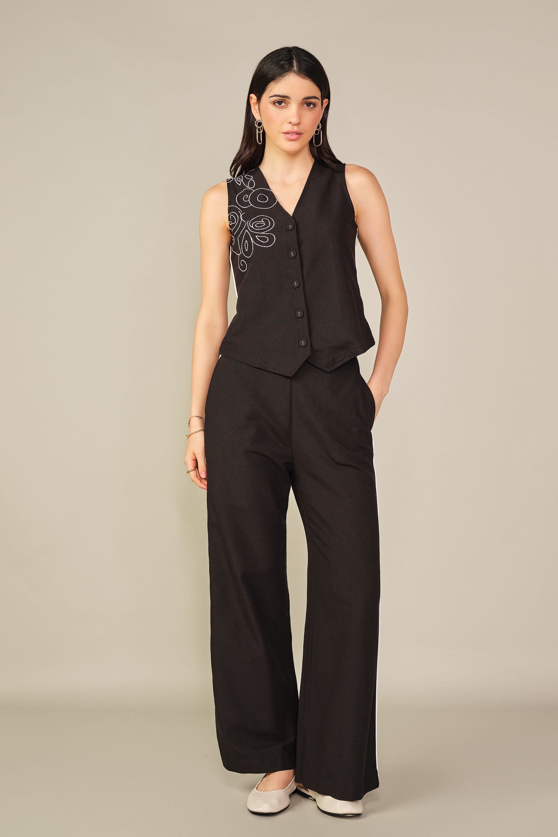 Embroidered Co-ord in Black